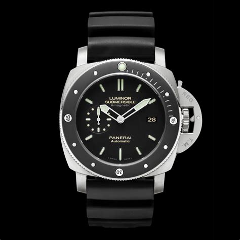 panerai 389 weight|Panerai luminor 389 review.